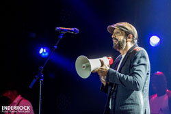 Concert de Juan Luis Guerra i 4.40 al Palau Sant Jordi de Barcelona 